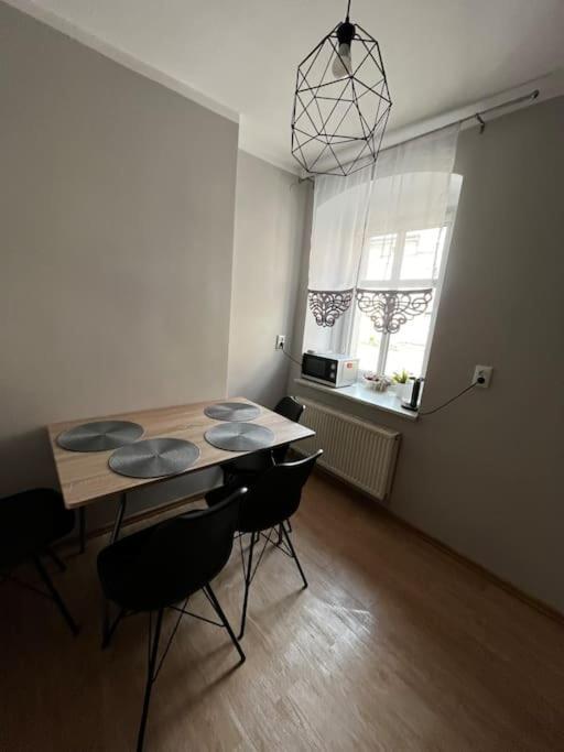 Apartament Quattro, Duszniki-Zdroj ดุสนิกิ สดรอย ภายนอก รูปภาพ
